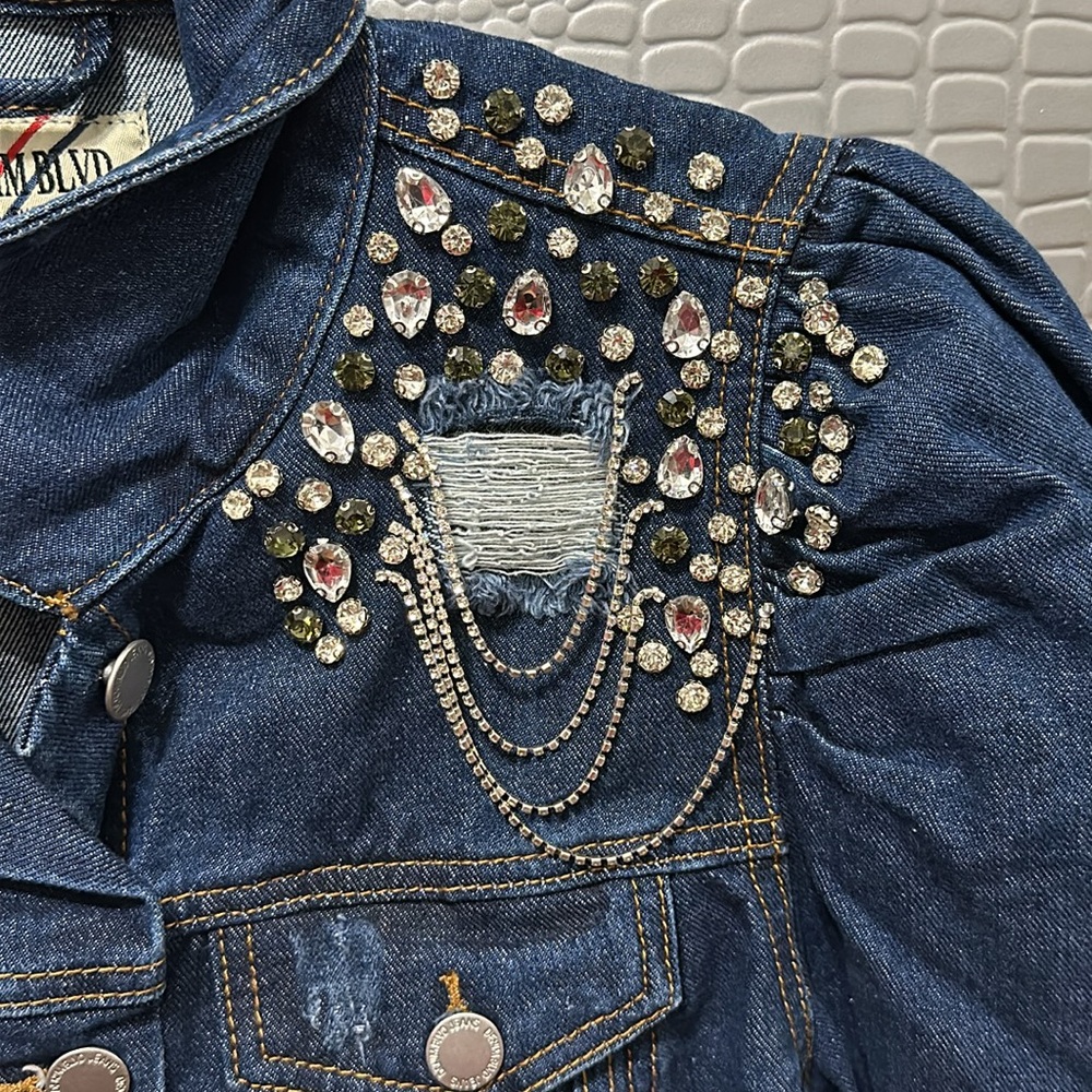 Jean Jacket With Rhinestones (M) - Picture 10 of 15